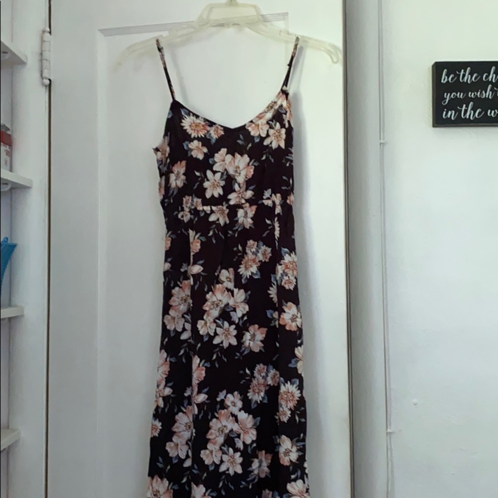 Tillys Maxi dress with slits